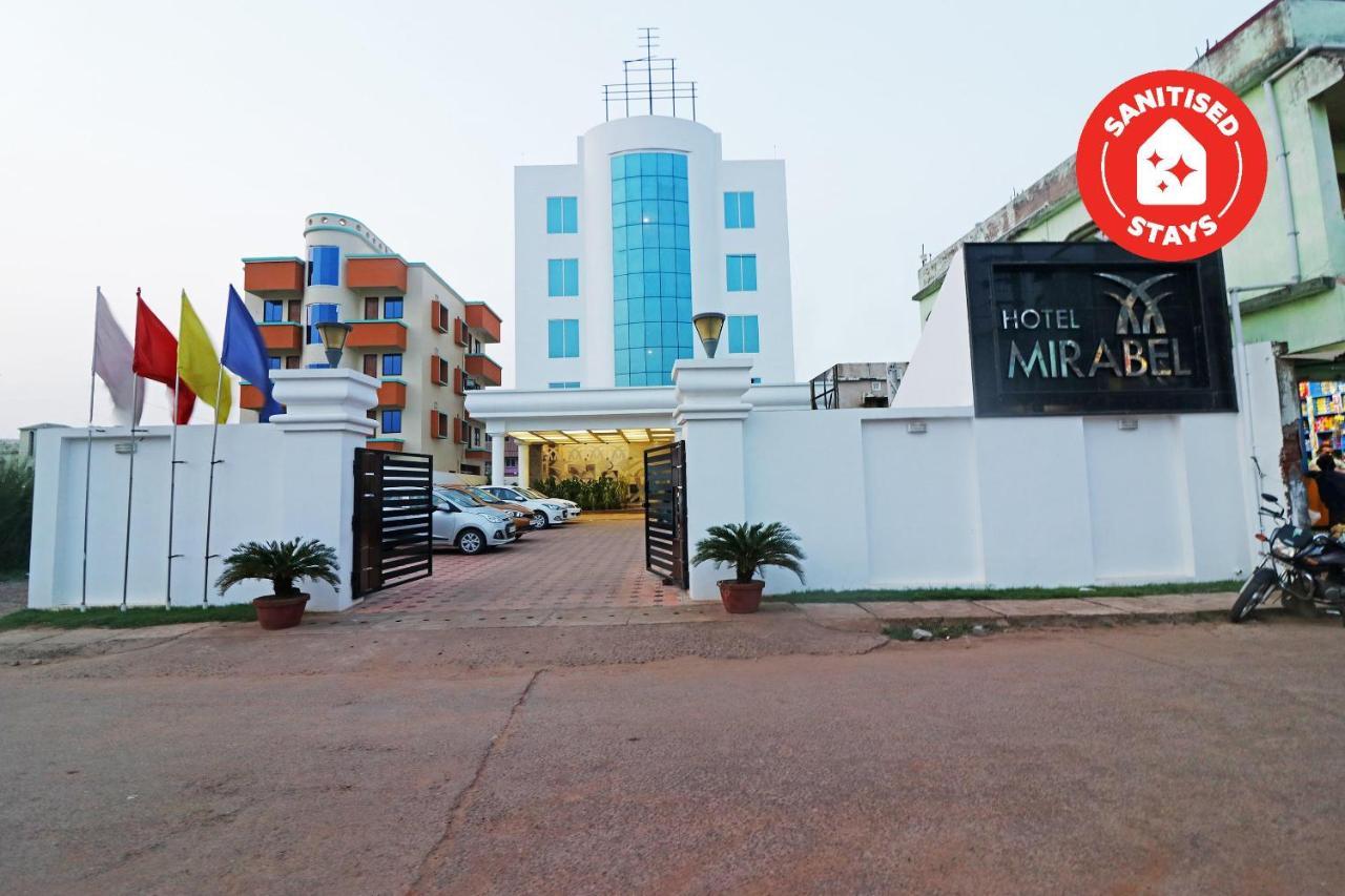 Capital O 40848 Hotel Mirabel Kupand Exterior photo